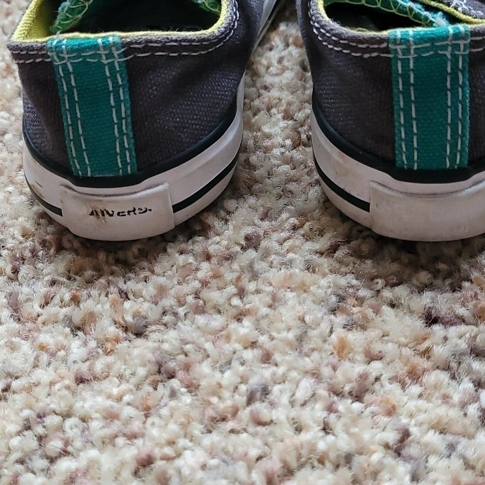 𝅺Converse All Star gray/ green sneakers little kid size 5